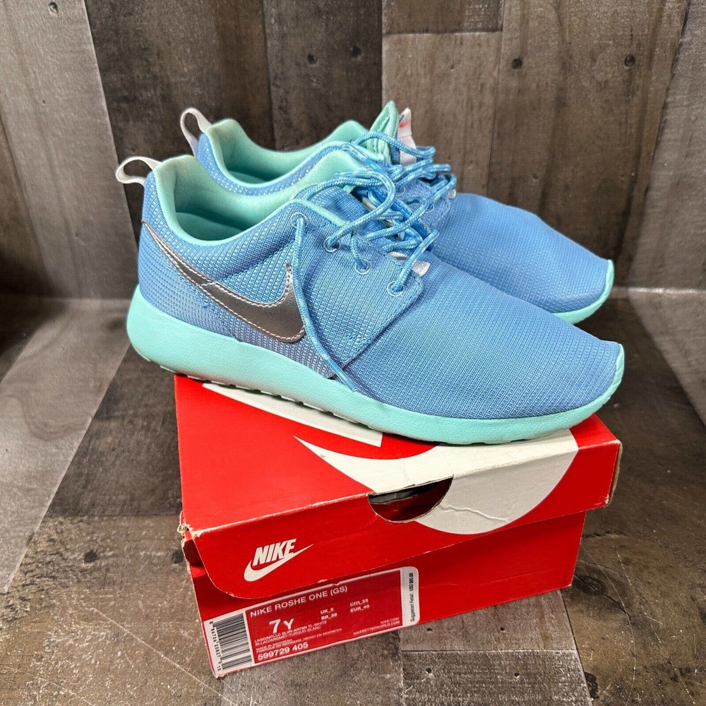 Nike Roshe Run Baby‎ Blue Athletic Sneakers Sz 7Y 599729-405